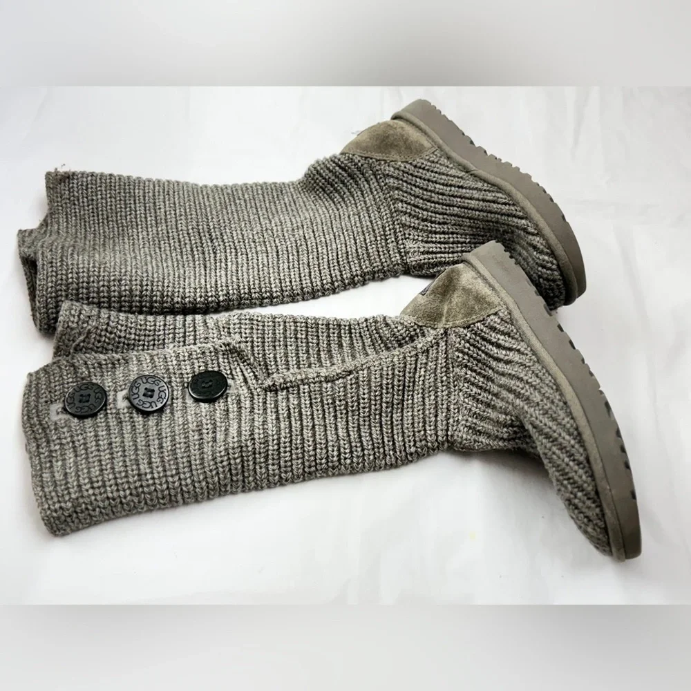 UGG Women's Classic Cardy Gray Winter Button‎ Tall Boots Size 7